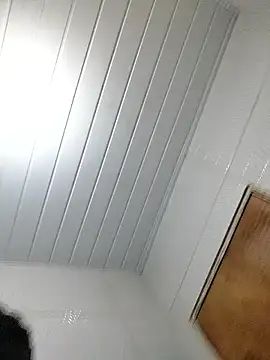 pauzito13's Webcam Show