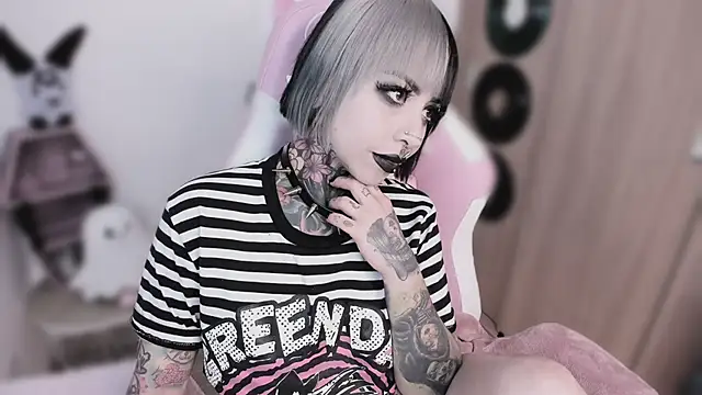 shes_creepy – Naživo XXX chat