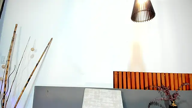 دردشة AndraCyruss الجنسية المباشرة