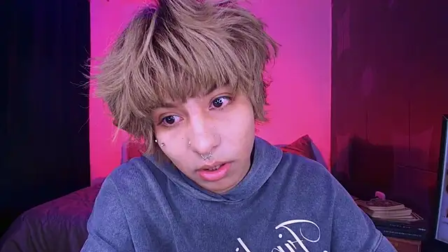 Aronn_44のライブXXXチャット