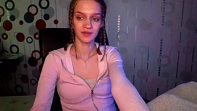 Chrissy_Joyful: онлайн-секс-чат