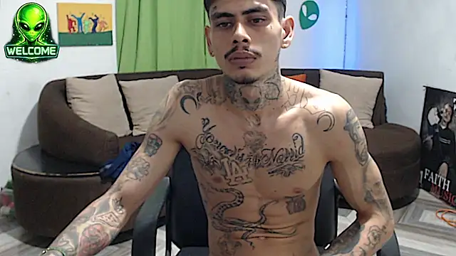 Chat +18 de alpha_zom ao vivo