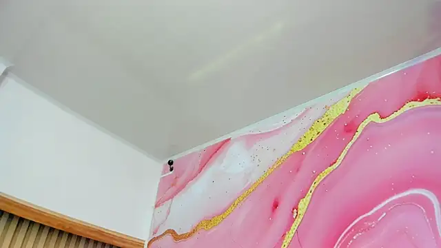 Daisy__rose Show in webcam