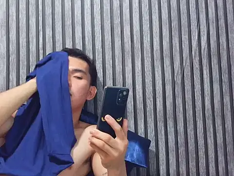 DivesOmnibus 网络视讯表演