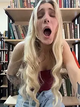 Pink_Kiss' Live XXX Chat