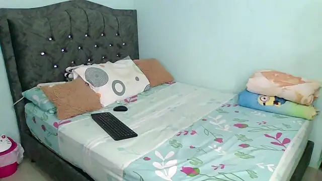 Živý XXX chat Emily_Jedet