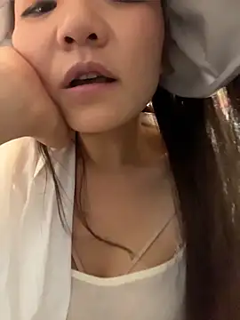 xiaochengzi505 在線直播表演