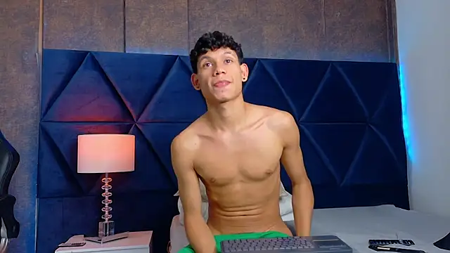 ThiagoFerrer_'s Live XXX Chat