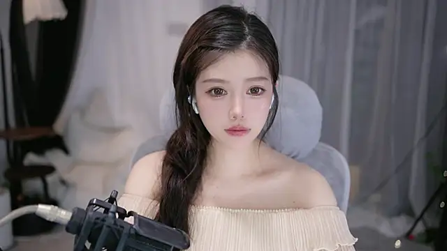 Cecily2 现场XXX聊天
