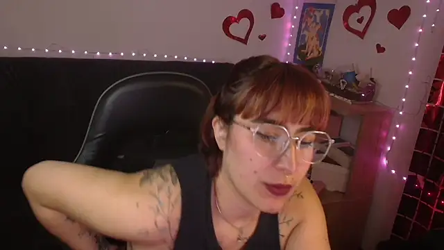 Miacatsito3's Live XXX Chat