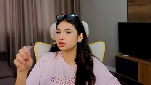 honeylanaa élő XXX-chatje