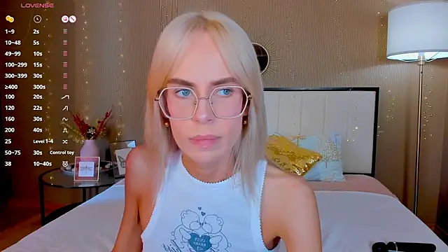 bellatip Adlı Modelin Canlı XXX Sohbeti