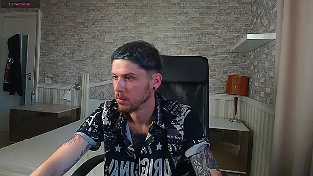 JonahShaw webkamerás műsora
