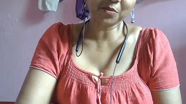 Živý XXX chat Pooja-suman