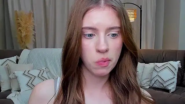 Chat +18 de Erica_Kiss ao vivo