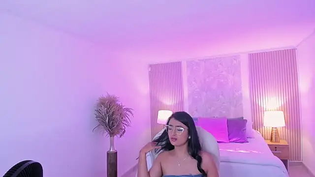 Živý XXX chat Clhoe_collins