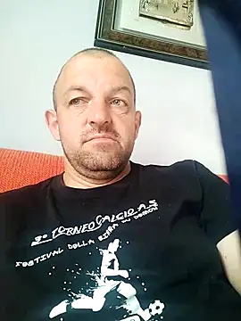 Show modela Mihneaaa na web-kameri