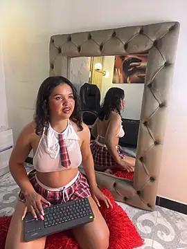 Catalinaa01 Chat XXX in diretta