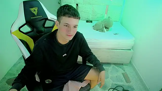 El_rubioo_ élő XXX-chatje