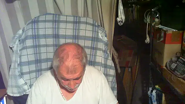nonnomaturobisex Webcam-Show