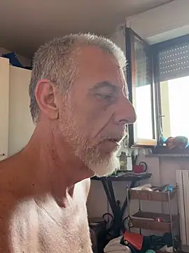 PierPesaroX's Live XXX Chat