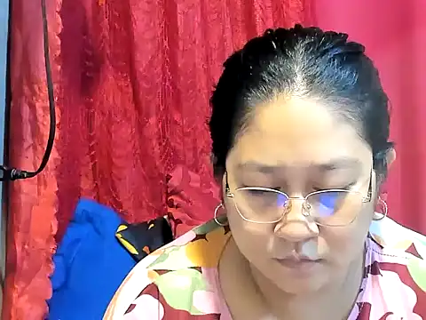CHUBBY_ANGEL09's Webcam Show