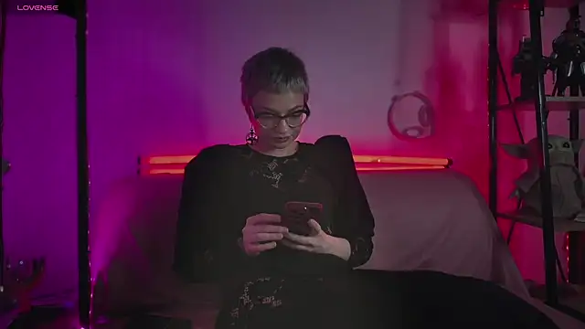 CyberXGoddess: онлайн-секс-чат