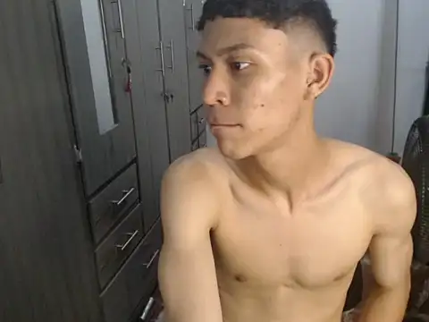 Show modela mastercum28 na web-kameri