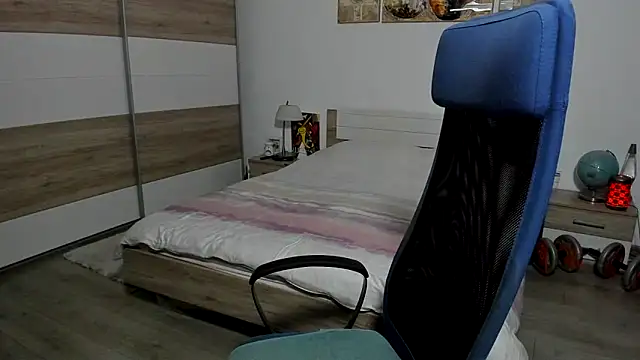 RobbyShawz Adlı Modelin Canlı XXX Sohbeti