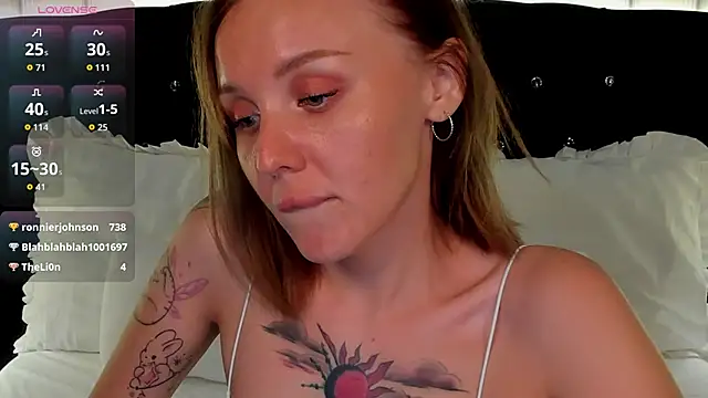 LianaFord's Live XXX Chat