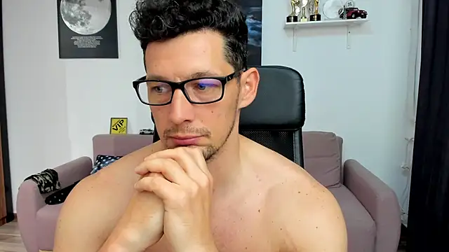 XXX chat uživo modela BrutusK08