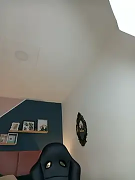 Ana_coral Adlı Modelin Canlı XXX Sohbeti