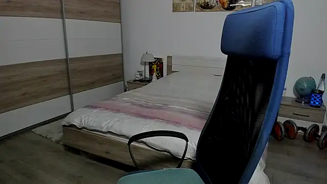 RobbyShawz's Webcam Show