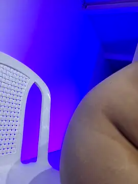 ORTIZ96hot's Webcam Show