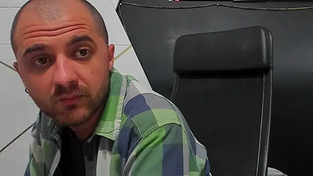 JamesMyerss élő XXX-chatje