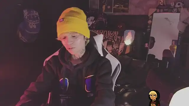 AcidMilo's Live XXX Chat