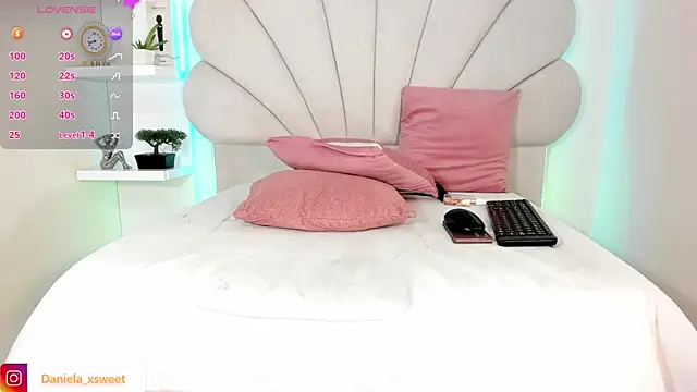 Danielaangelina Chat XXX in diretta