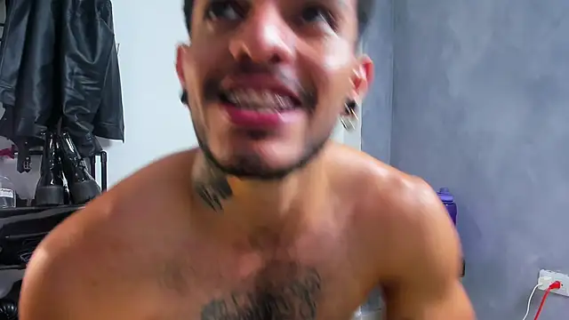Chat XXX ao vivo de JuanBlade
