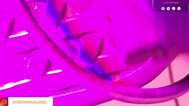 tatiana_10's Live XXX Chat