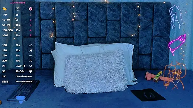 NicolasTorrez live XXX chat
