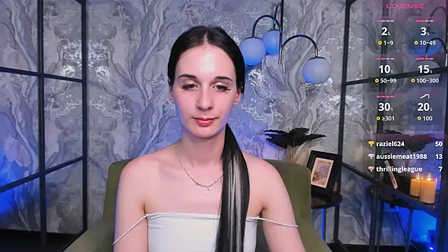 Chat XXX en directo de MaeEverly