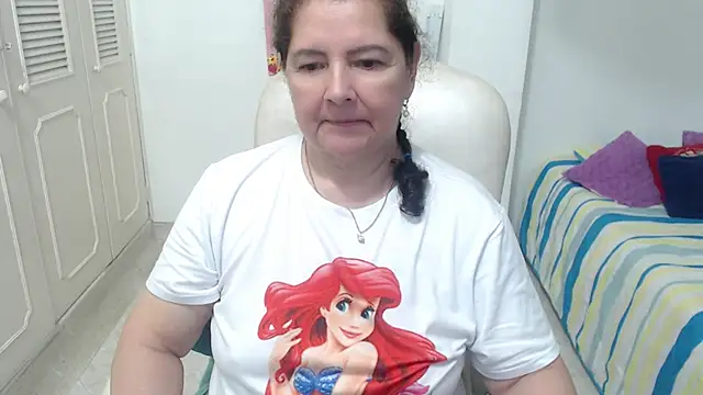 leonela_69's Live XXX Chat