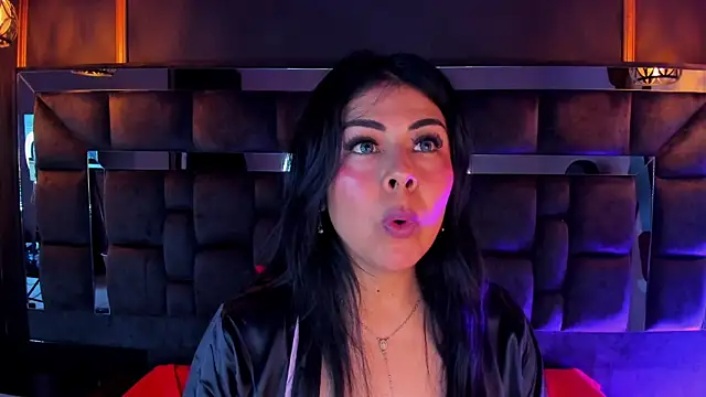 Aniajoness_ Adlı Modelin Canlı XXX Sohbeti