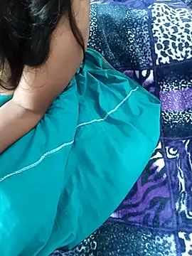Usha_kannada's Webcam Show