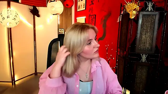 Chat +18 de KathyBriggs ao vivo