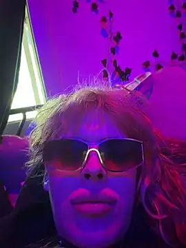 lazoe69 网络视讯表演