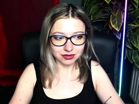 loveHeidi Chat XXX live
