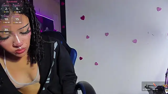XXX chat uživo modela dolly_boob