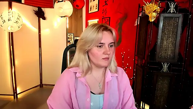 KathyBriggs: онлайн-секс-чат