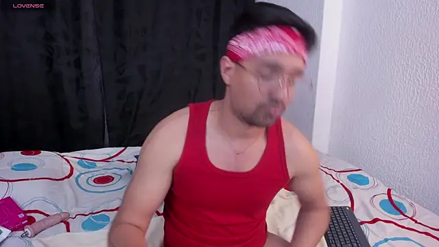 max_ed Webcam Show